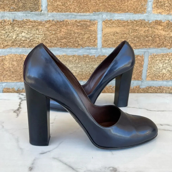 Gucci gray/black heels size 10B - Picture 5 of 11